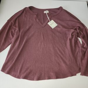 Perét Mauve V‑Neck Lightweight Knit Top